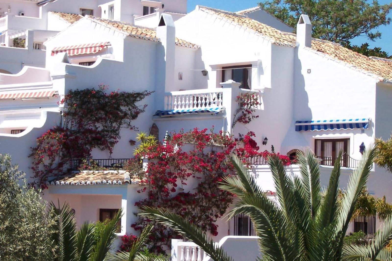 Сasa de vacaciones Stunning 3 Bedroom With Sea Views *