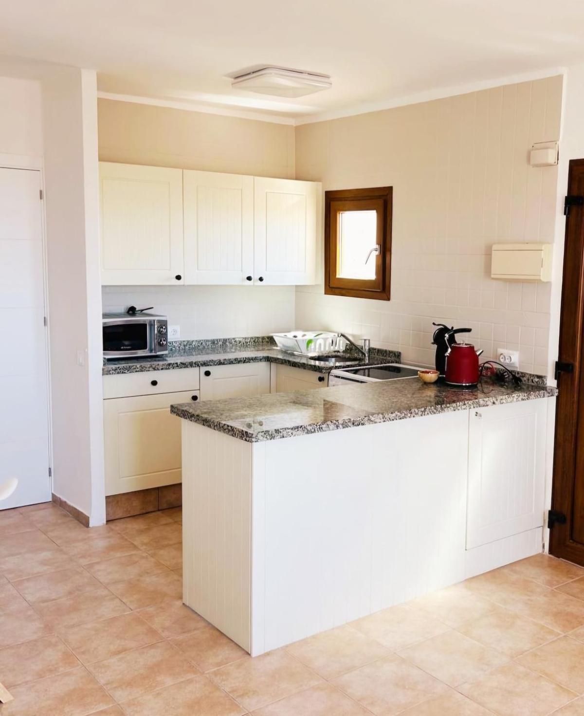 Prachtig In 2025 Gerenoveerd Appartement Met Airco In El Capistrano Village *