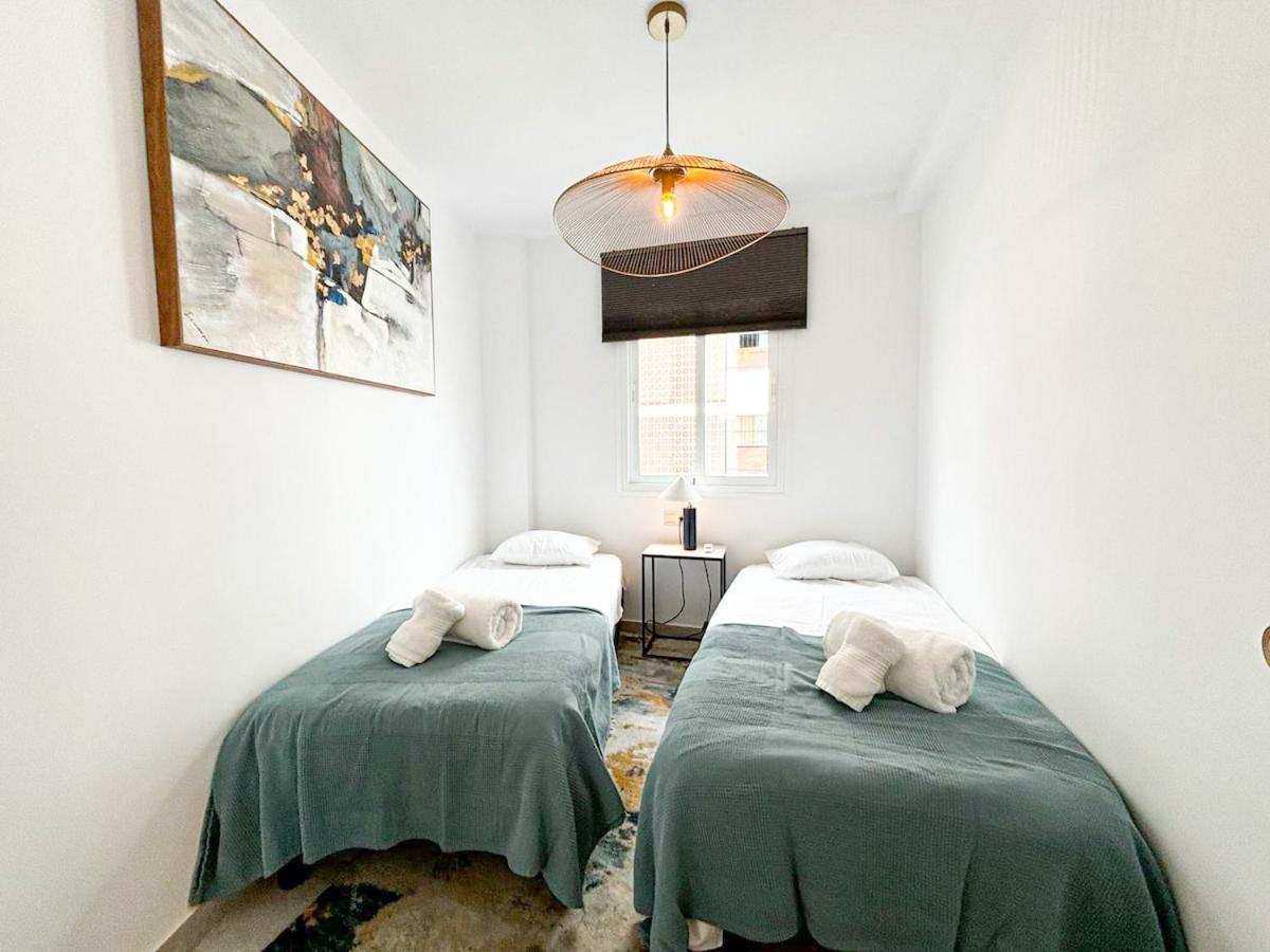 Renovated 2 Bedroom In Center, Carabeo Area Nerja