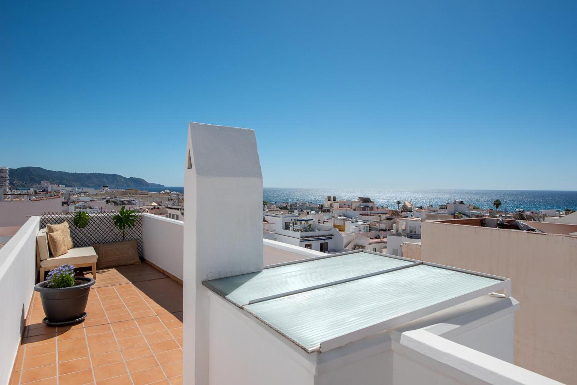Casco Antiguo Terraza Y Vistas Al Mar Playa A Pie 1b Nerja