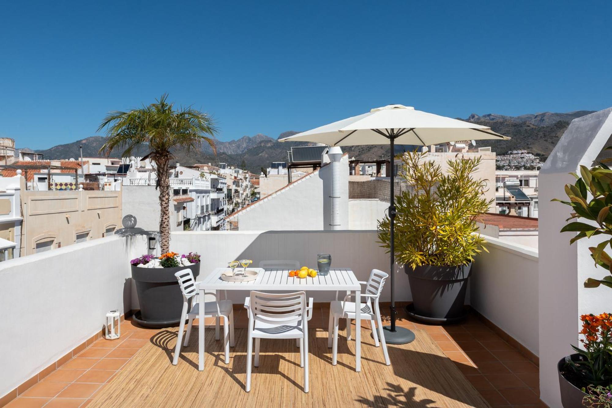 Casco Antiguo Terraza Y Vistas Al Mar Playa A Pie 1b Apartamento *