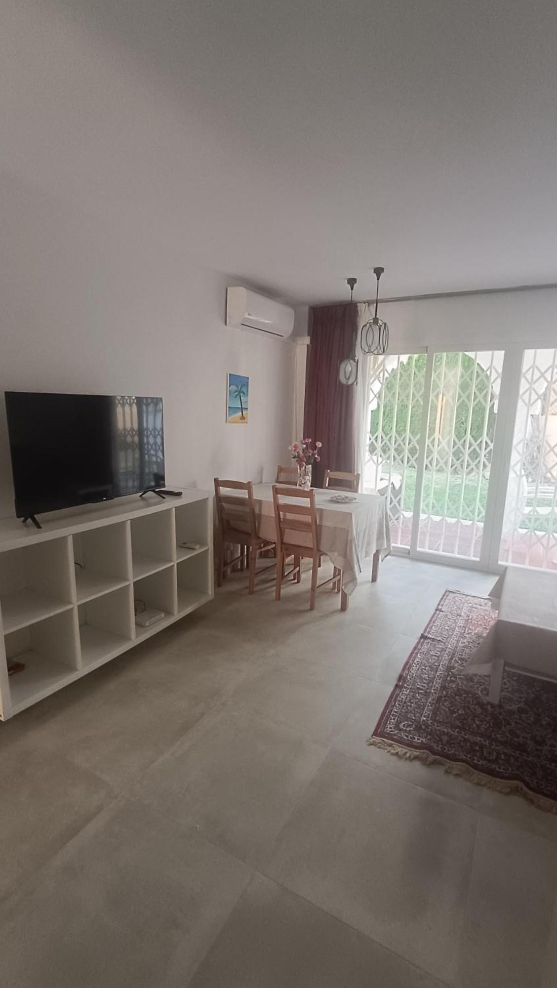 Paradise, Nº5 Apartamento *