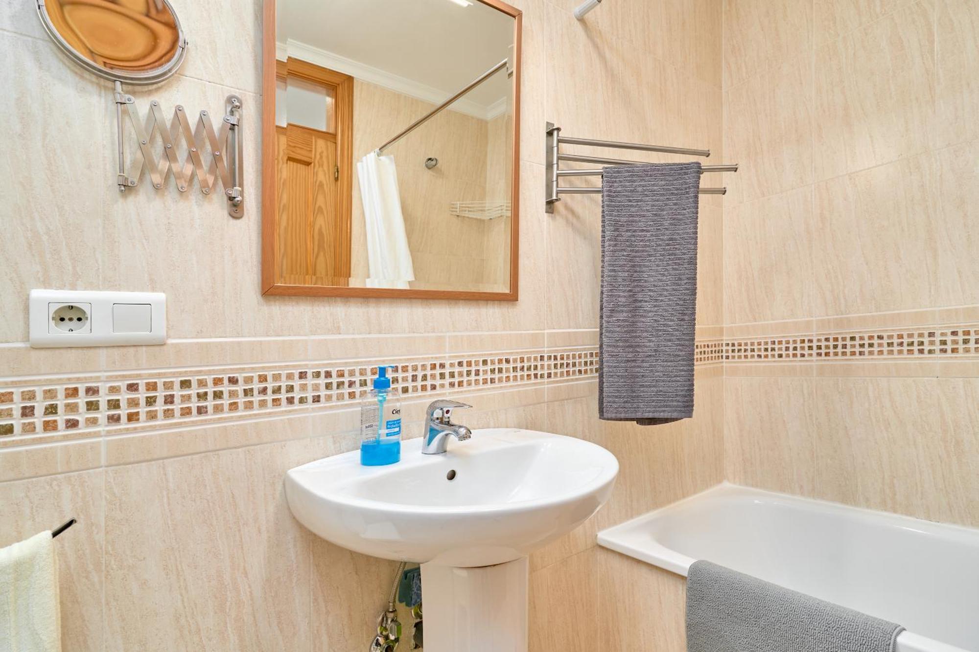 B Y G Apartment Nerja