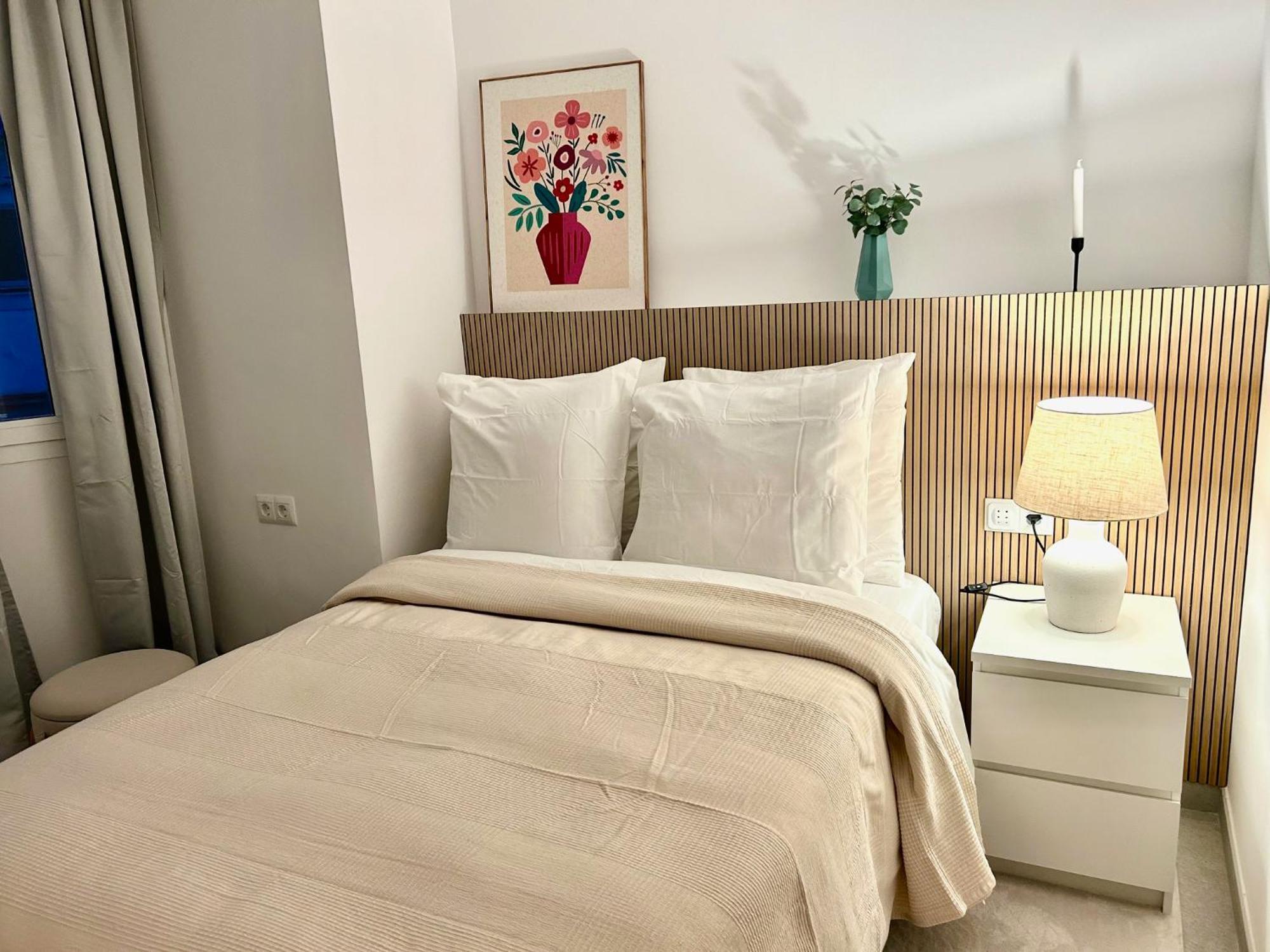 Nelu En Zona Apartamento
