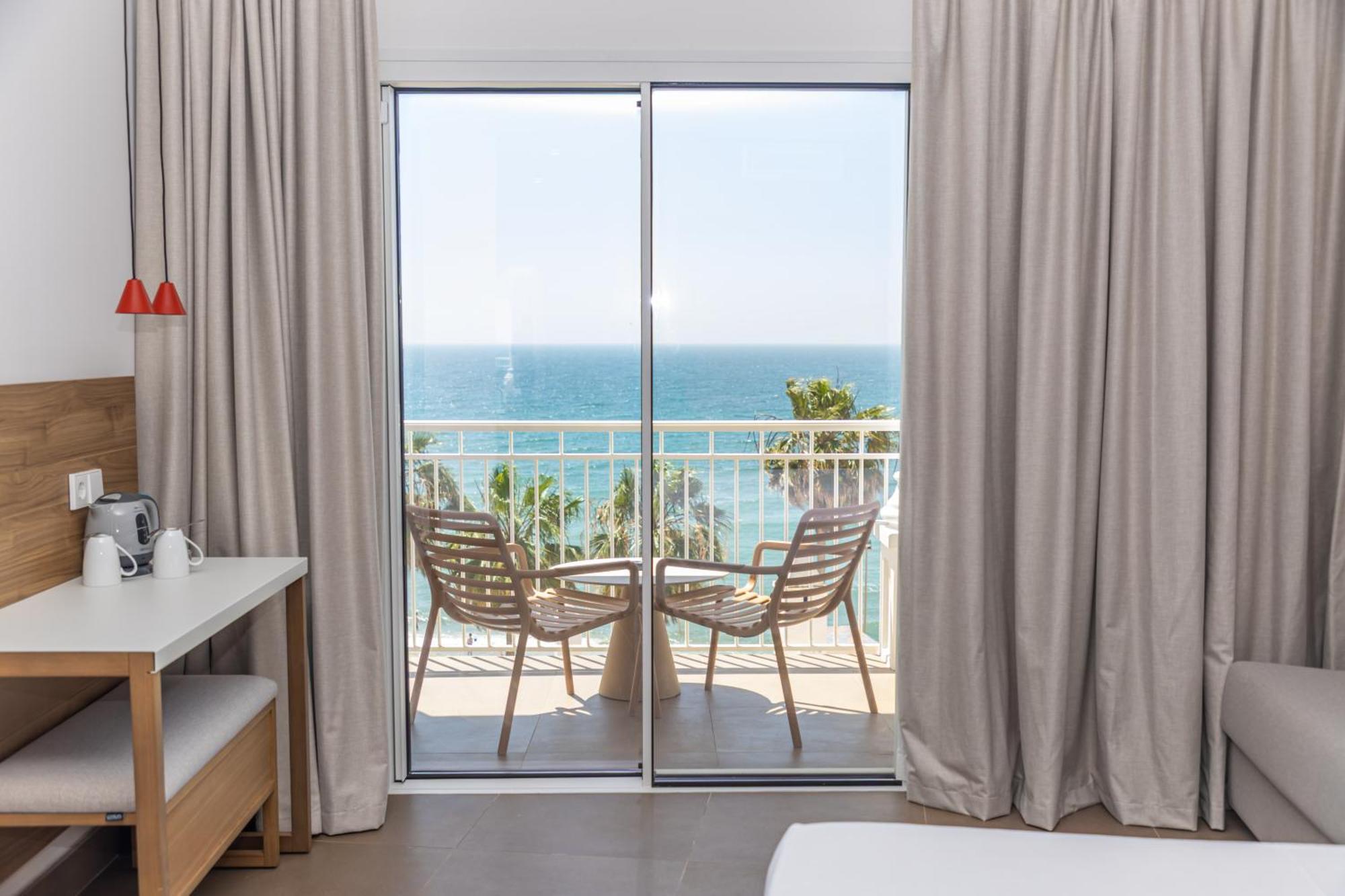 Hotel Perla Marina