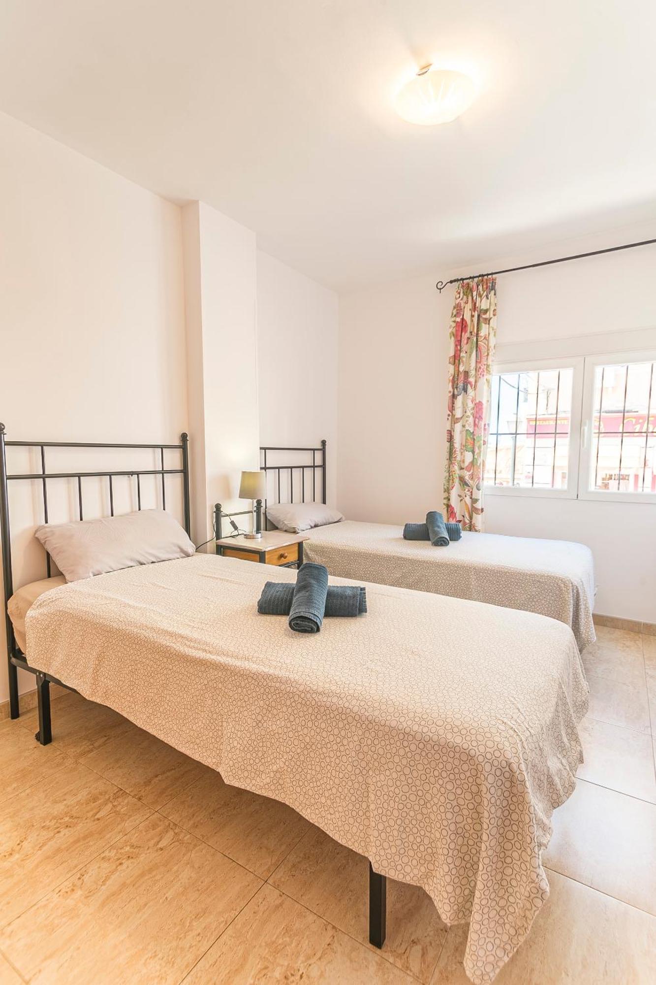 Carabeo 3 Dorm * Nerja