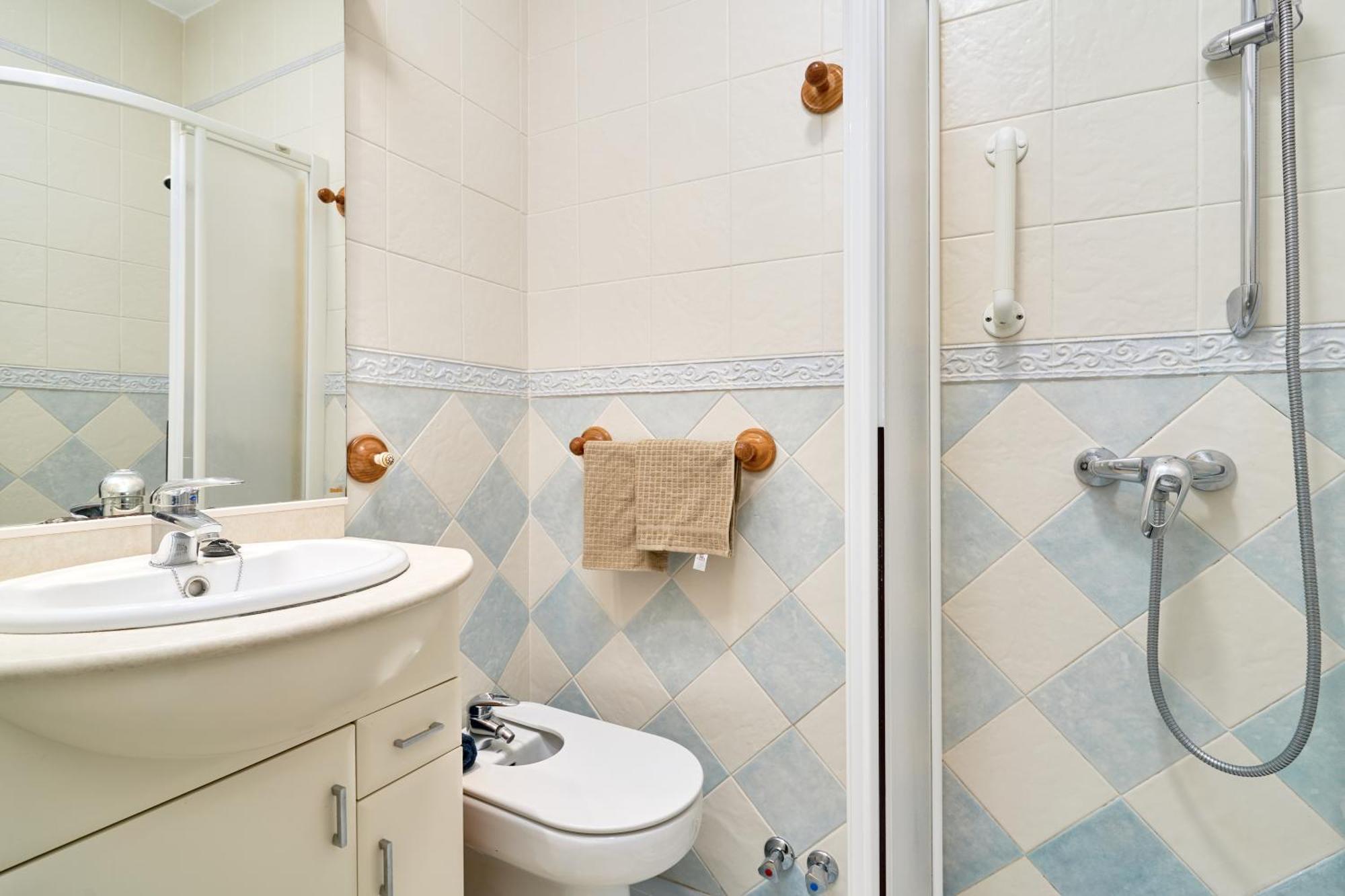 Apartmento Calle Antonio Millon Apartment