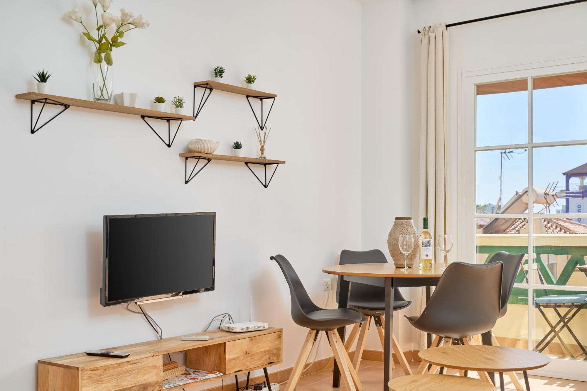 Mani Apartment *