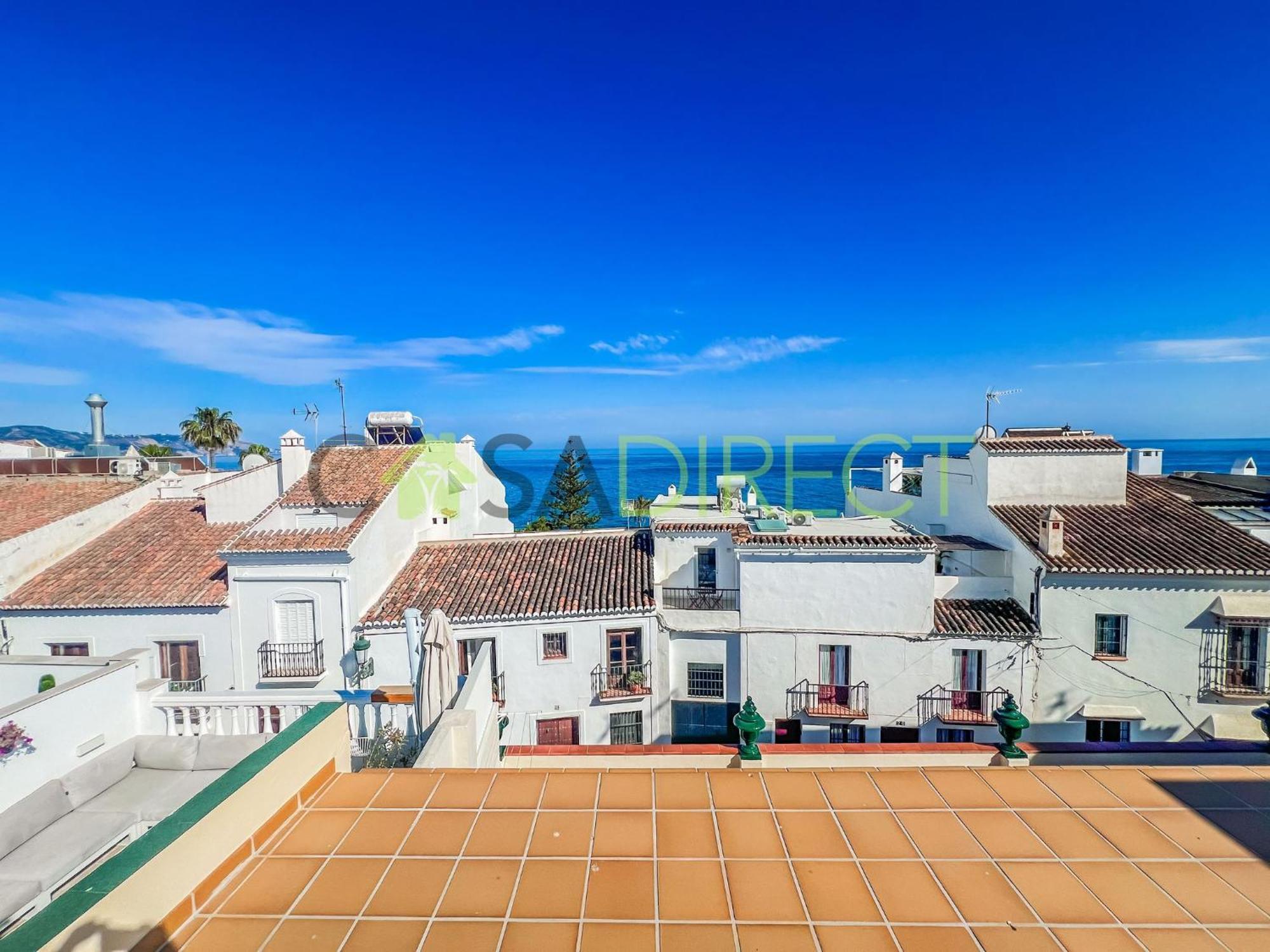 Apartamento Bright 2-bedroom With Private Patio And Communal Roof Terrace In Centr