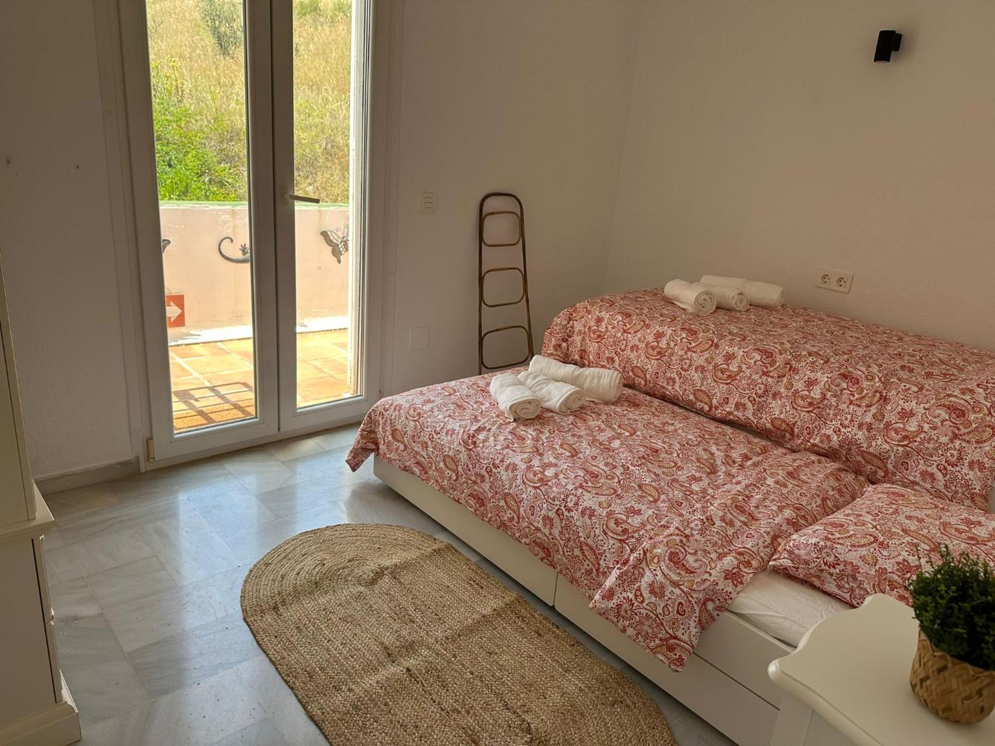 Casa Sunrisa With Breath Taking Sea And Mountain View Nerja