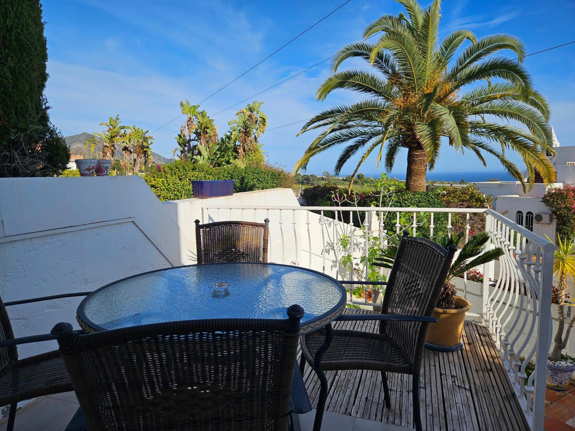 Casa de férias Casa Sunrisa With Breath Taking Sea And Mountain View Nerja
