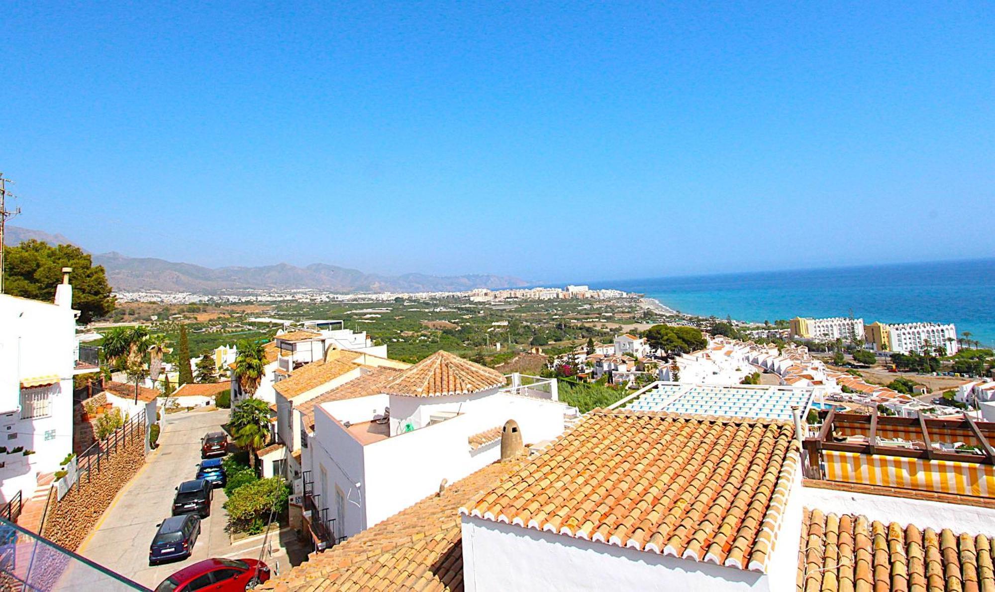 Stunning Views And Well Presented 2 Bed In Punta Lara Pc11 * Nerja