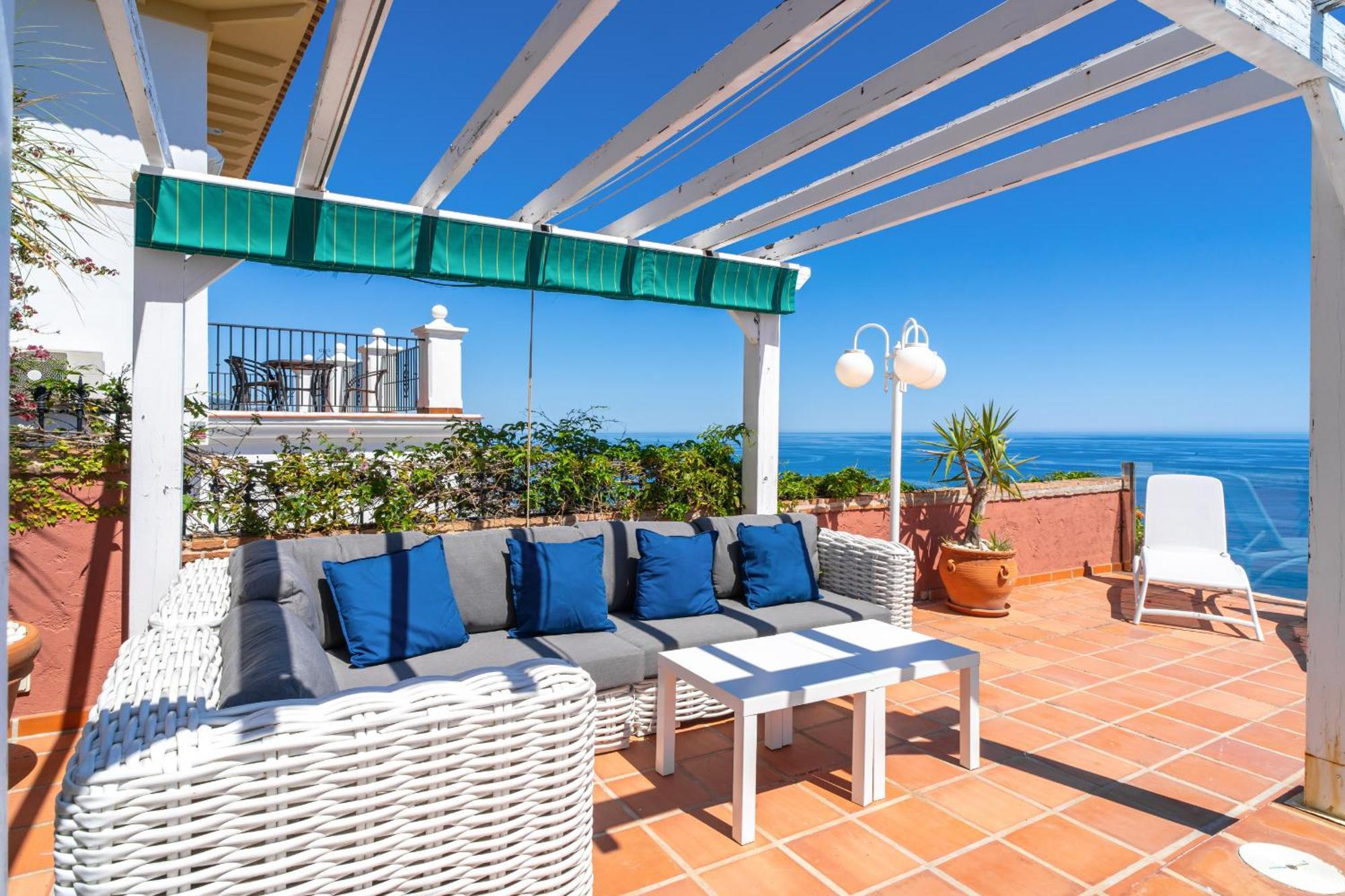Vista Deluxe By Casasol Villa *