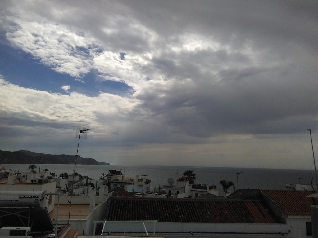 Luna De Nerja