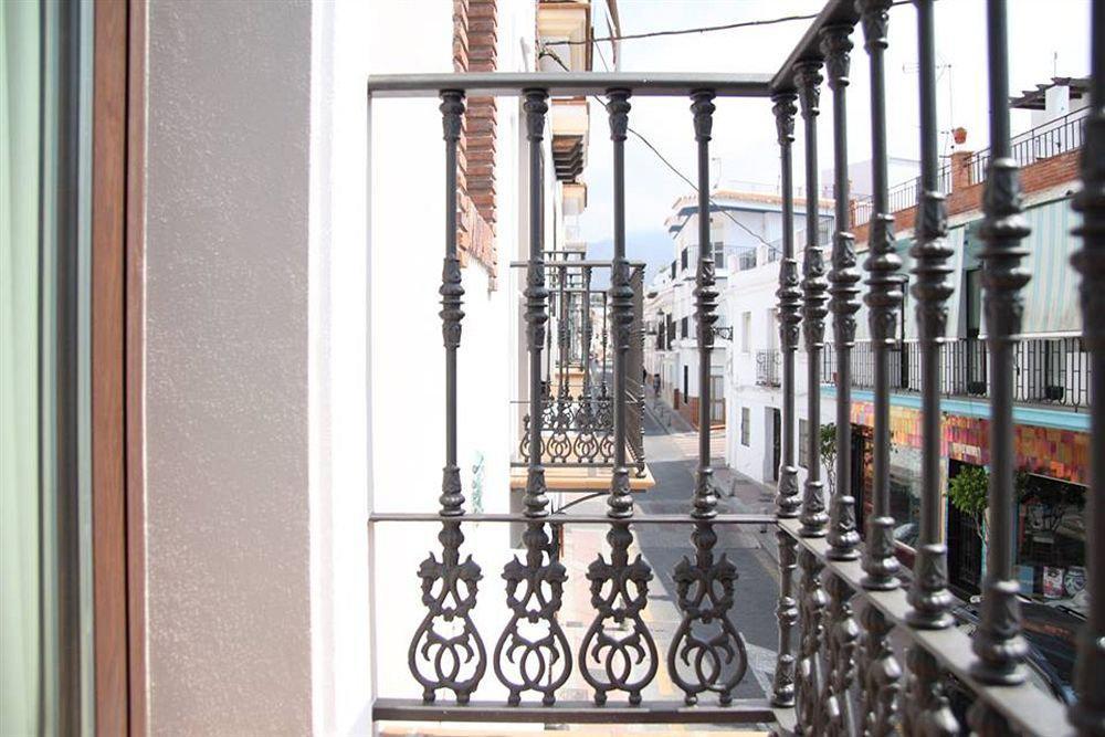 Easy Bronce Guest house 2*