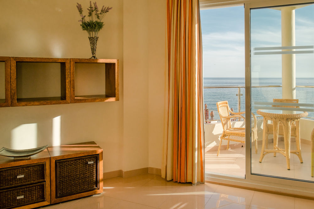 Hotel Toboso Apar - Turis Nerja