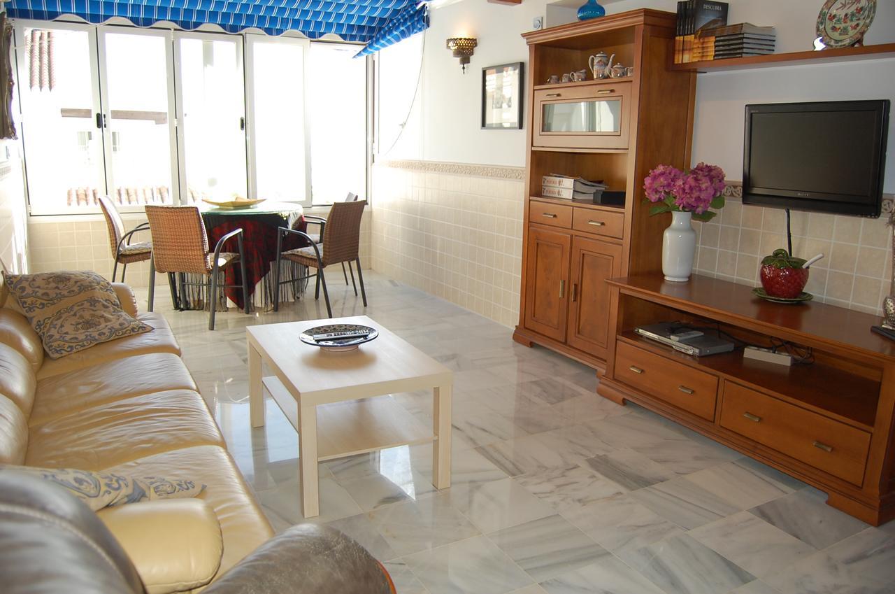 Apartment Fuentes De