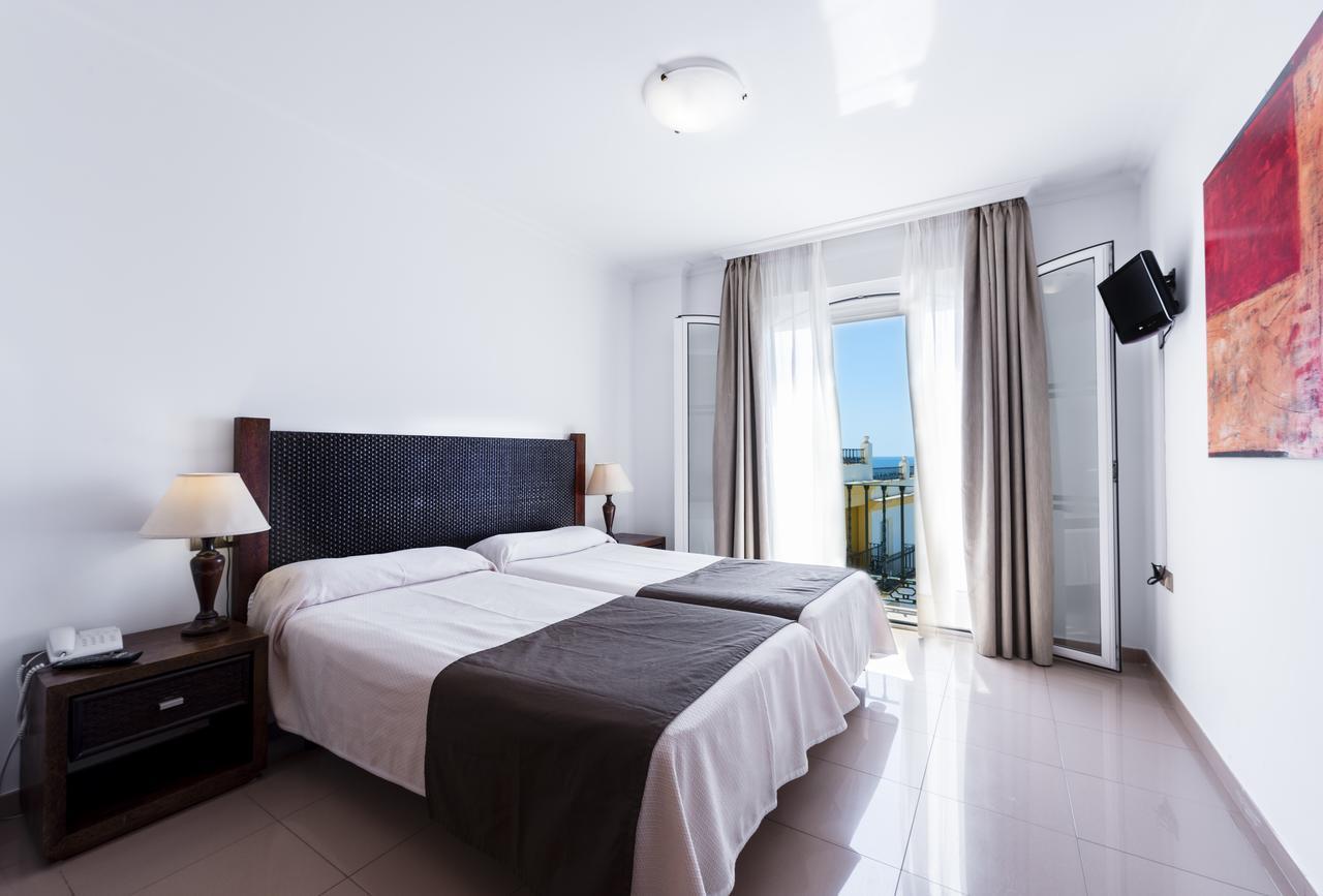 Hotel Toboso Apar - Turis Nerja