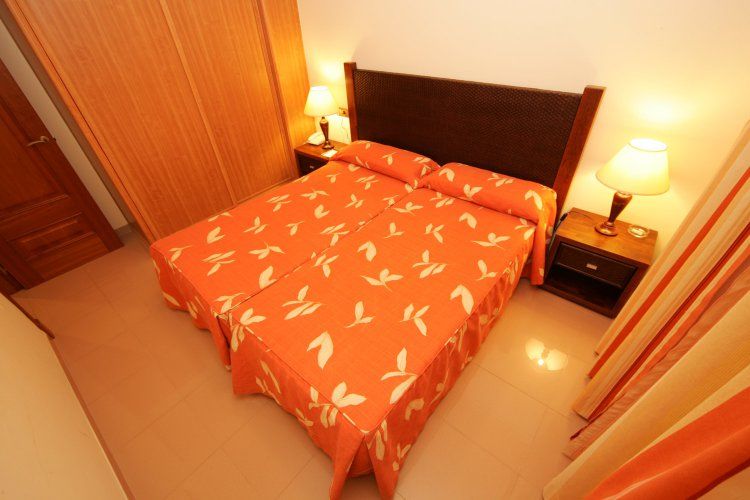 Toboso Apar - Turis Hotel 3*