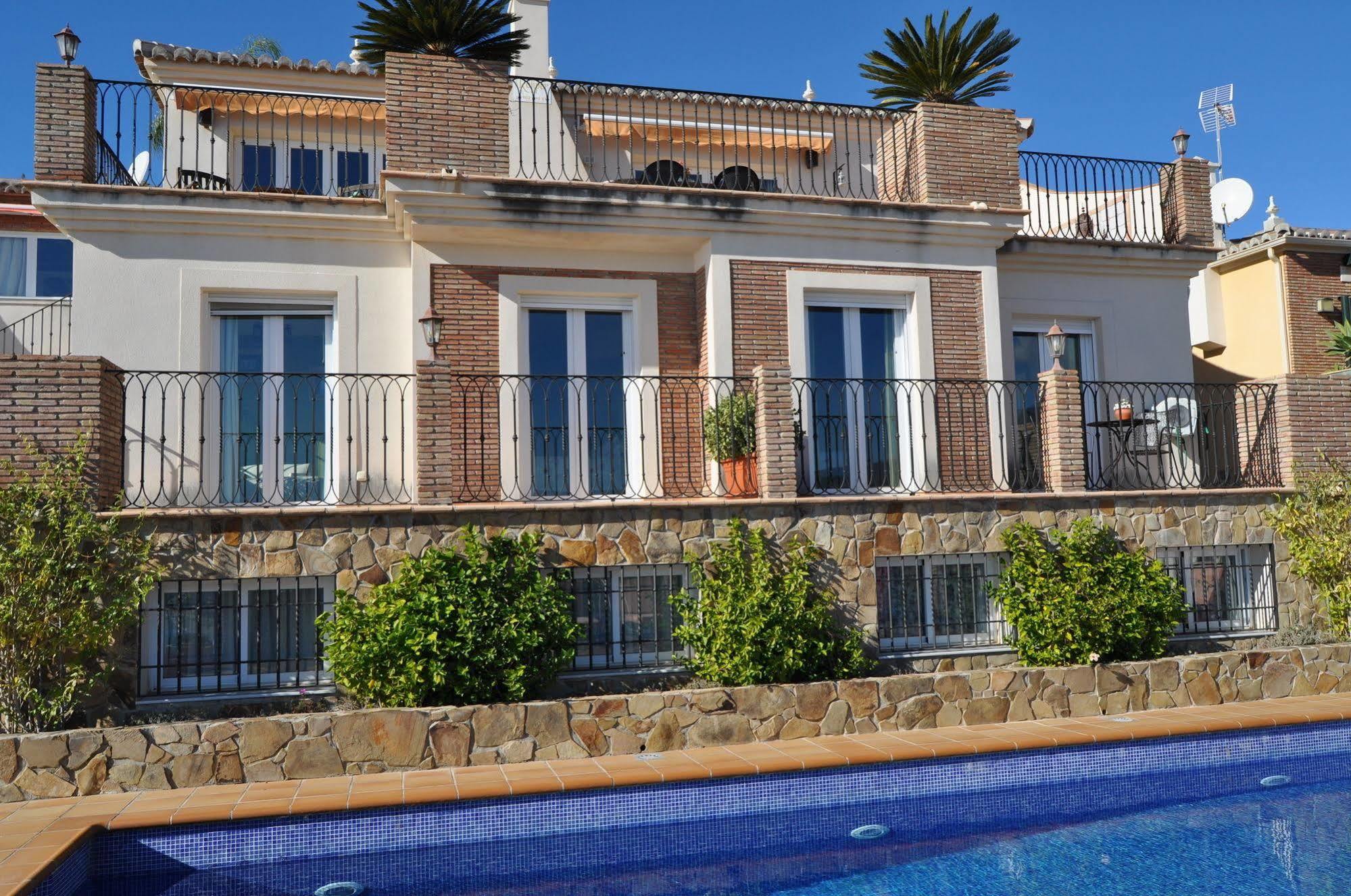 Welcome Luxury 3* Nerja