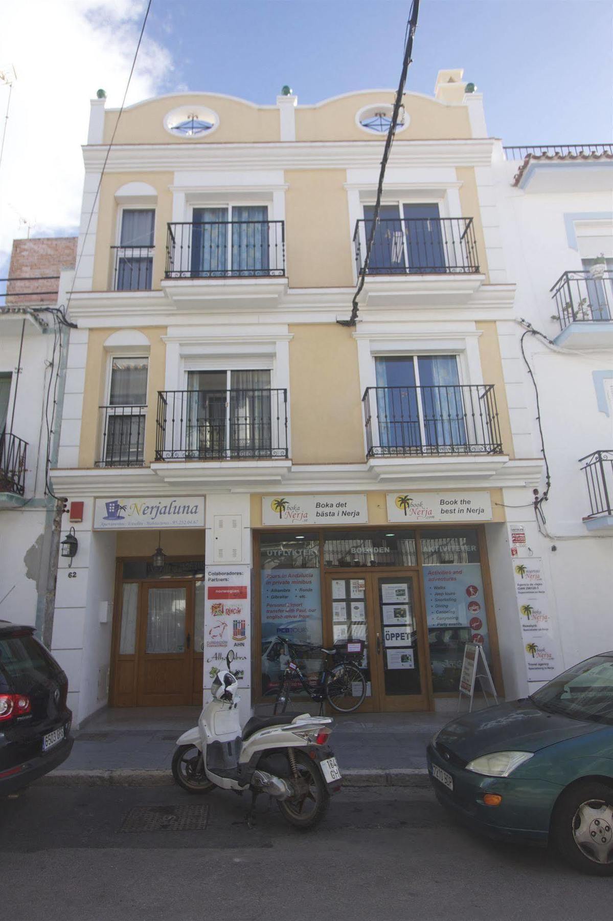 Apartamento Nerjaluna *
