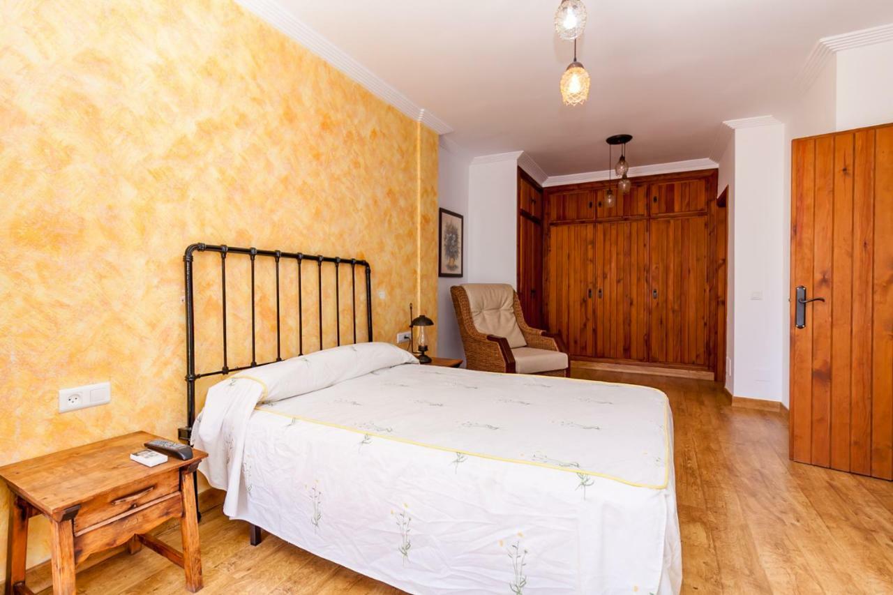 Villa Mirto Canovas *