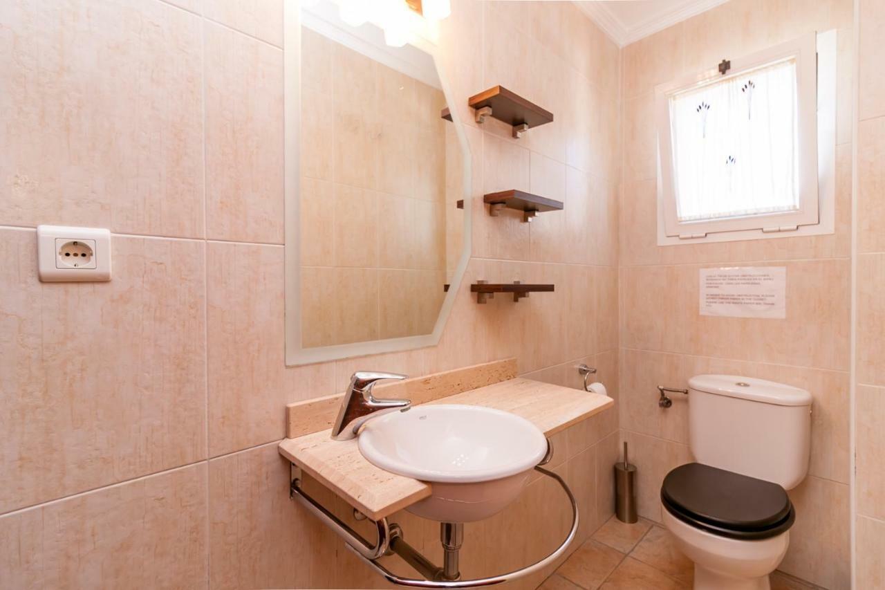 Villa Mirto Canovas Nerja