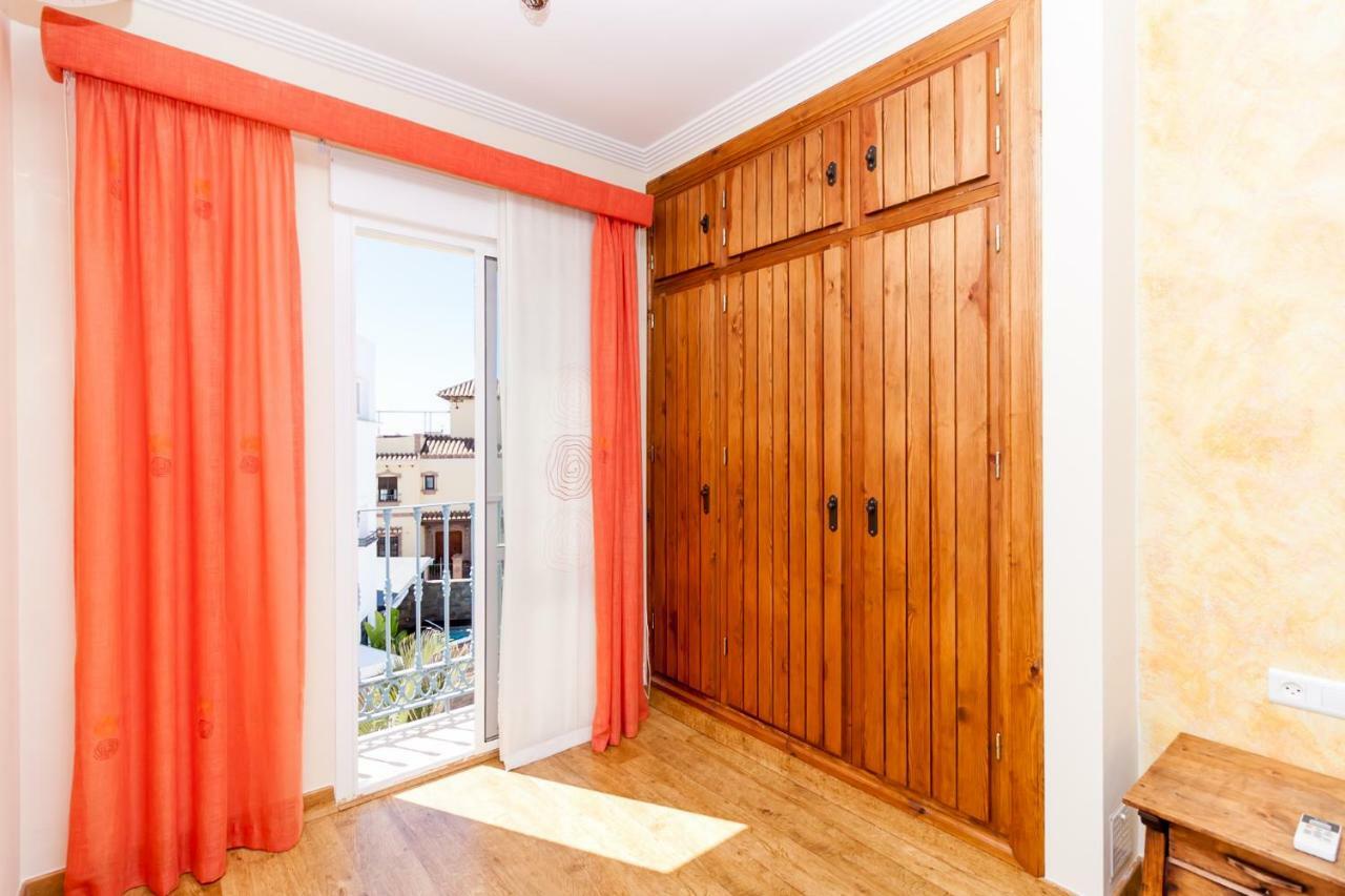 Villa Mirto Canovas *