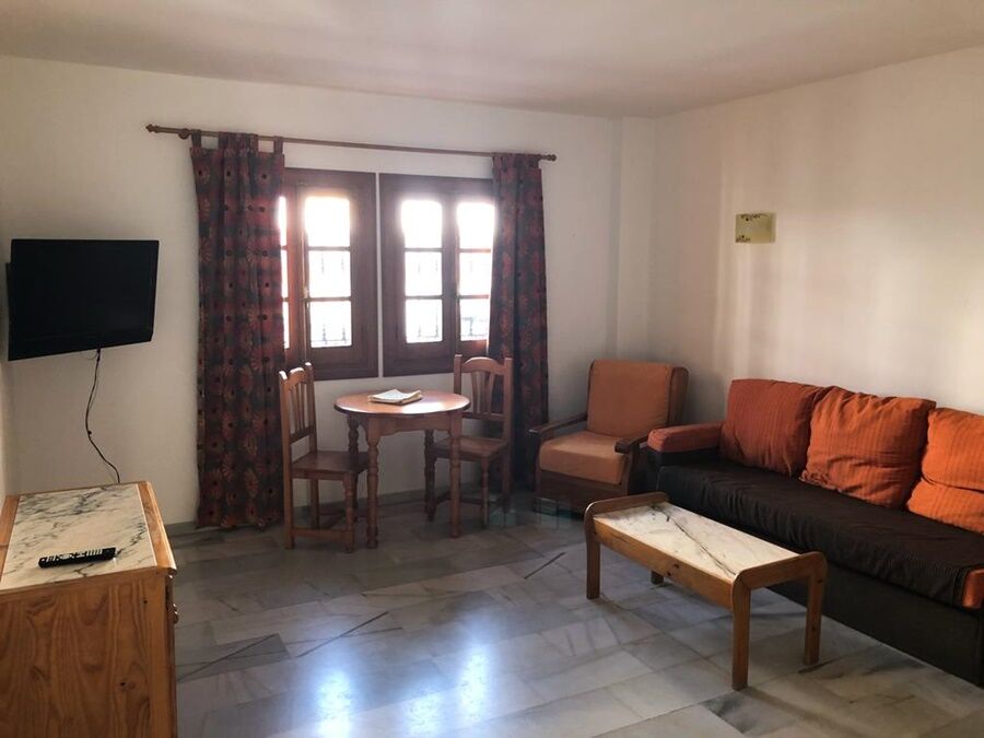 Pepe Mesa Apartamento Nerja