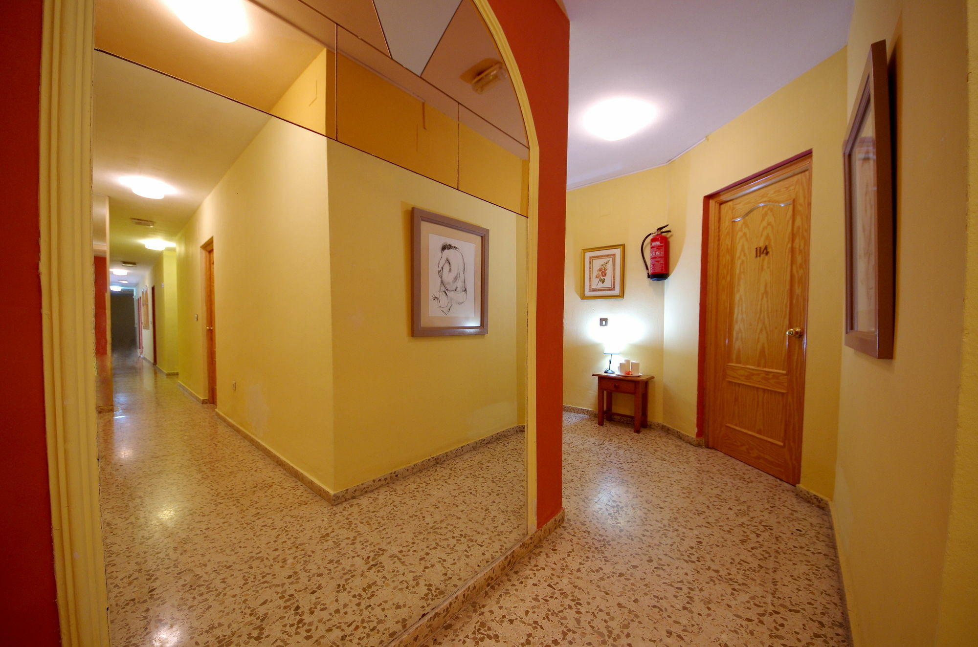 Azahara Pensión Nerja