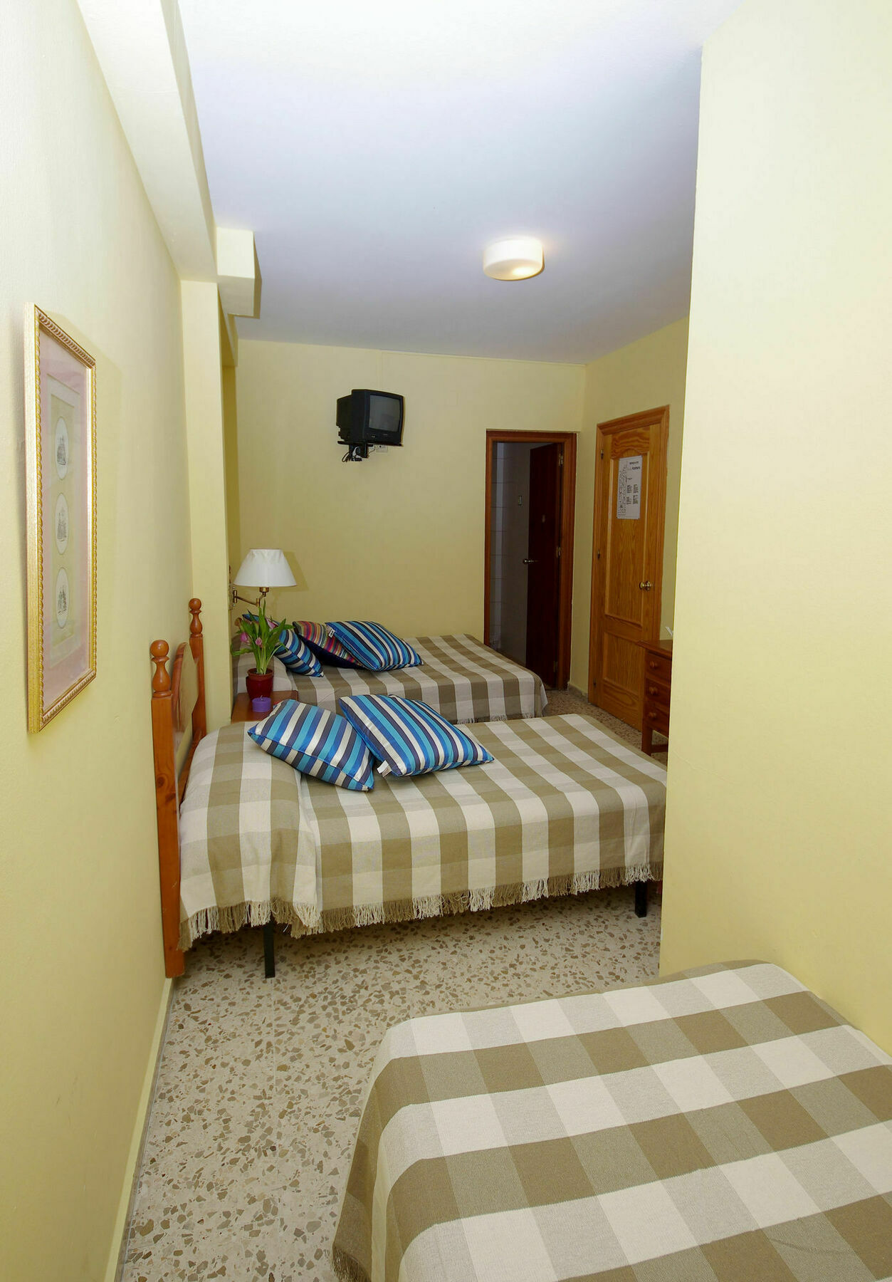 Azahara Pensión Nerja