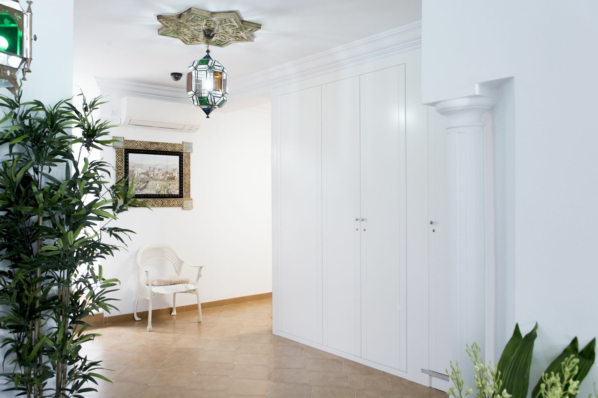 Alhambra - Adults Only Guest house