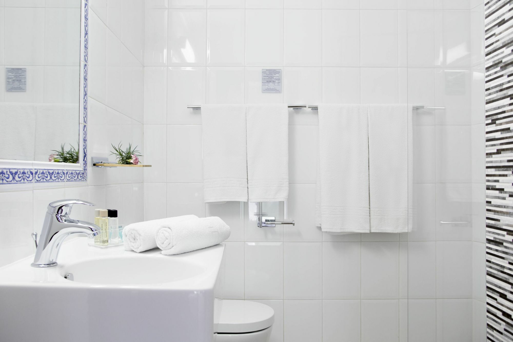 Guest house Alhambra - Adults Only 2*