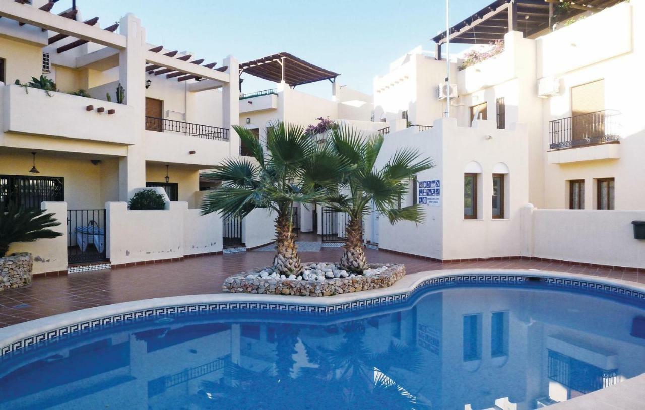 3 Bedroom Awesome In Holiday home *