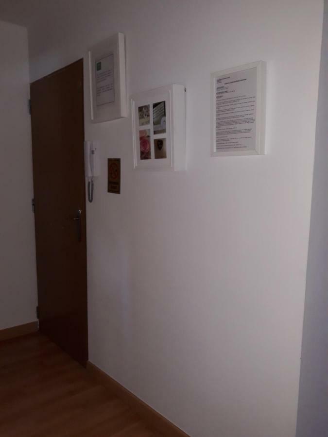 Apartamento En Urb. Residencial 2 4 Per. Nerja