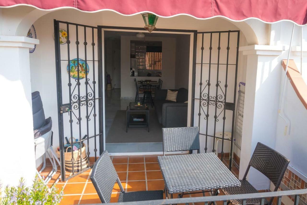 In Burriana, * Nerja