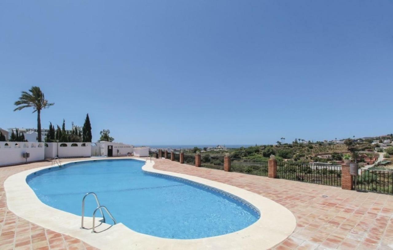 Apartamento En Urb. Residencial 2 4 Per. *