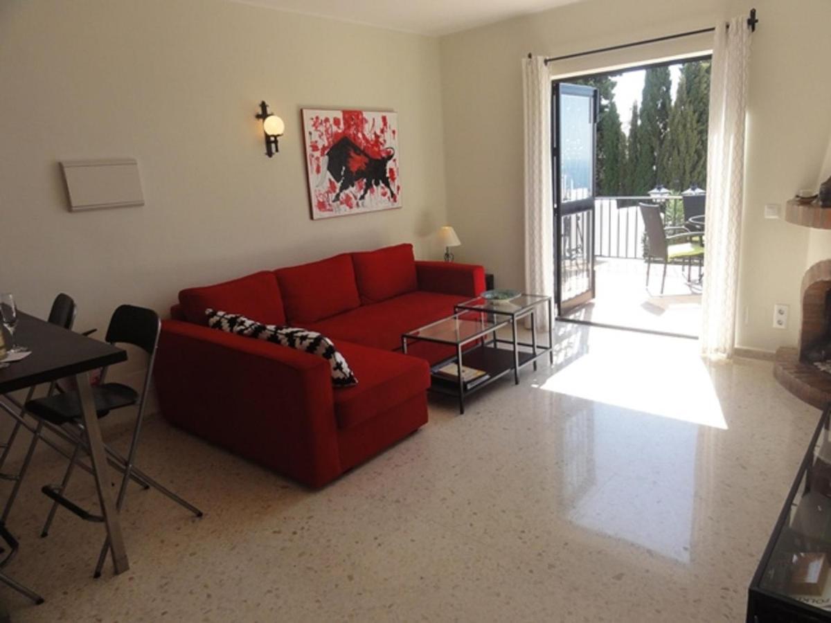 Mandarinos, * Nerja