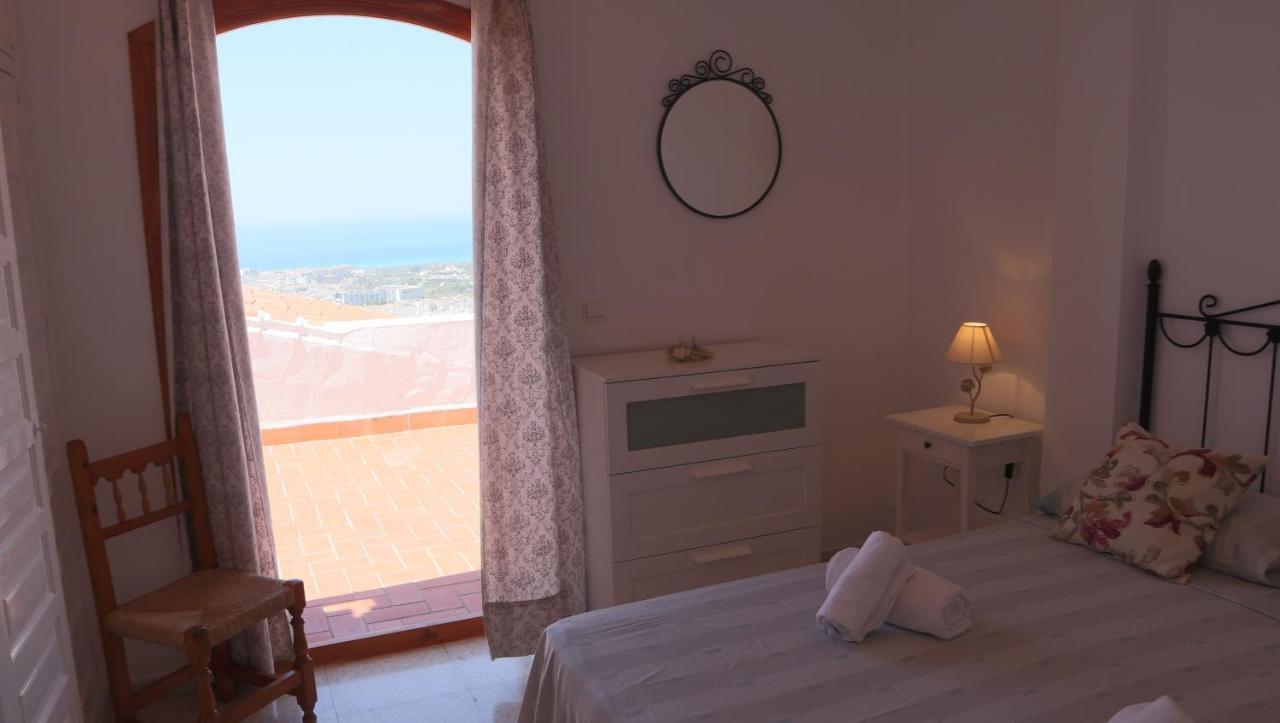 Mandarinos, *