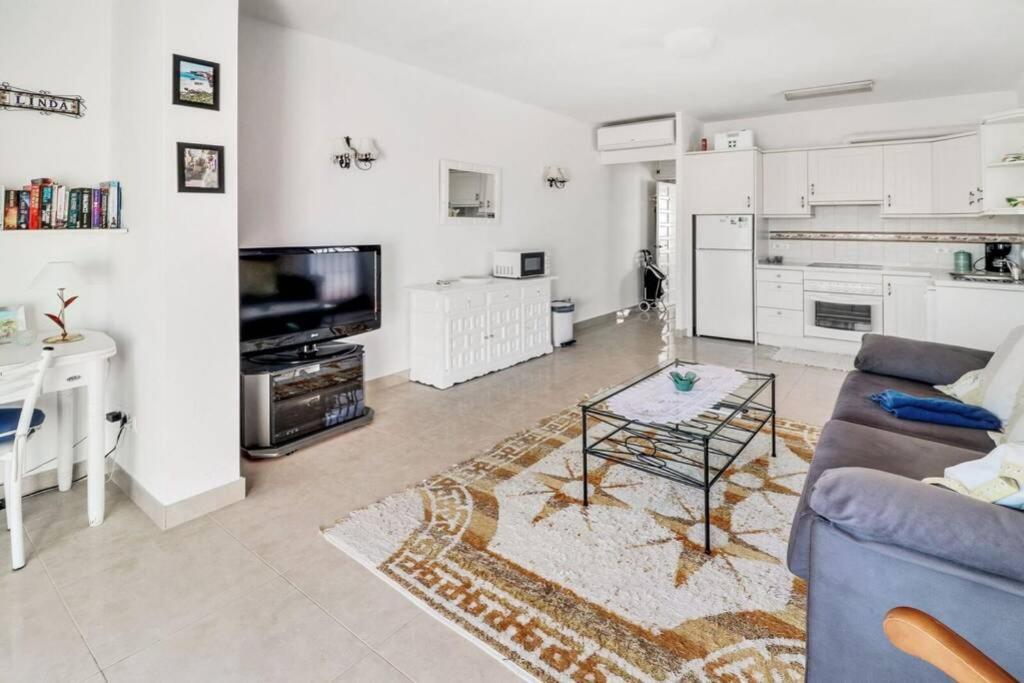 Capistrano Village B, 1 Bedroom + Free Wi-fi *