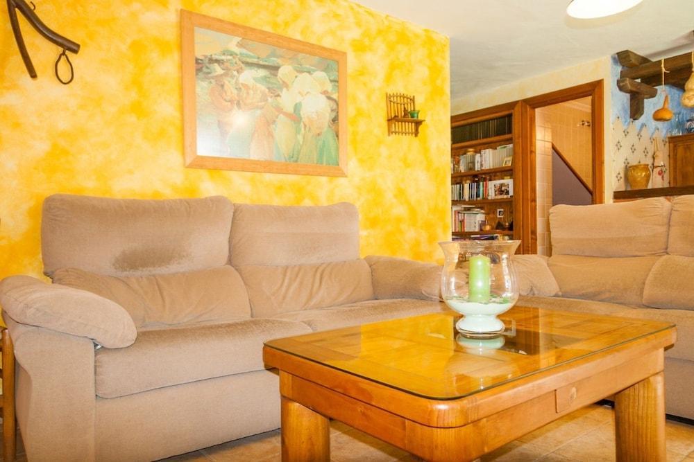 Villa Mirto Canovas