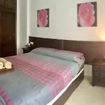 Coronado, Apartment In Central Nerja