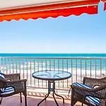 Apartamento en Edificio Torresol, 1ª linea de playa en Nerja