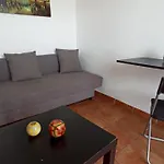 Apartamento AL3 - Piscina para 2-4 personas, aire y wifi
