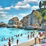 Nerja Center Apartment With Sea View