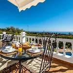 Los Olivos, Nerja