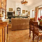 Villa Maravillas