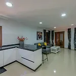 Apartamento Centrico Sibarys - 2 Dormitorios- Calle Pintada