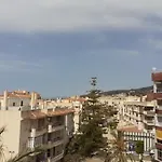 Amplío piso al lado de la playa en Nerja