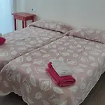 Amplío piso al lado de la playa en Nerja